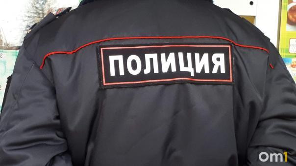 Омского полицейского задержали за крупную взятку