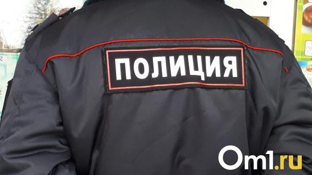 Омского полицейского задержали за крупную взятку
