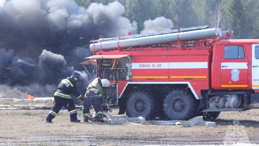 Почти 400 пожаров за неделю произошло в Новосибирской области