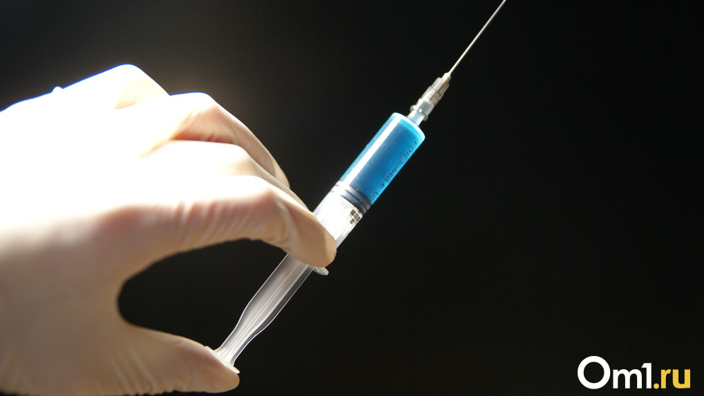 Стало известно, кого из новосибирцев будут вакцинировать от коронавируса с 15 декабря?