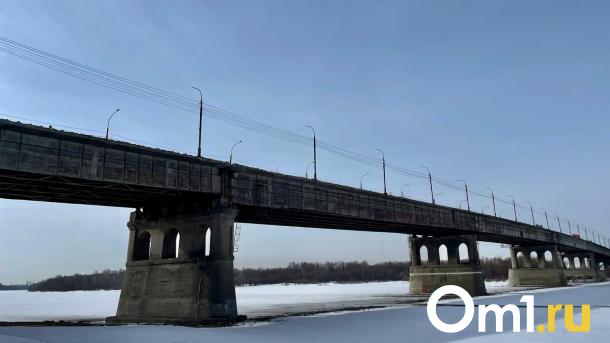 На Ленинградском мосту после капремонта заметили повреждения