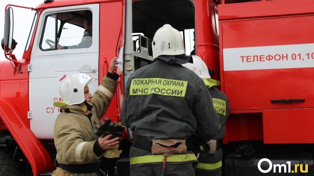 Взрыв газа обрушил гараж и уничтожил автомобиль в Новосибирской области