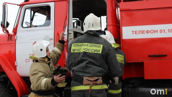 Взрыв газа обрушил гараж и уничтожил автомобиль в Новосибирской области
