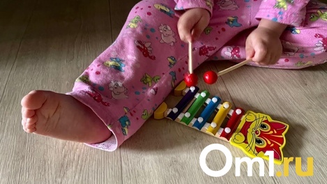 Омские врачи помогли смертельно больной омичке дважды стать мамой