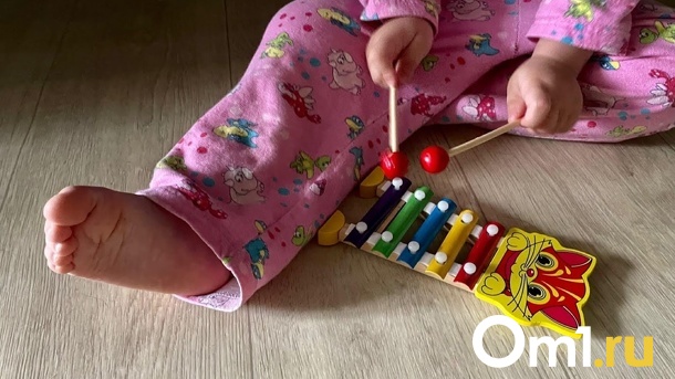 Омские врачи помогли смертельно больной омичке дважды стать мамой