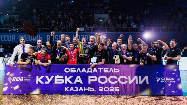 Мэр Новосибирска поздравил «Локомотив» с победой в Кубке России по волейболу