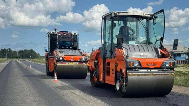 Виталий Хоценко проконтролировал ход ремонта трассы Горьковское — Калачинск — Оконешниково