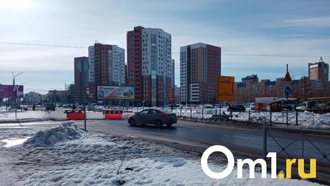 В Омске перекрыли участок на бульваре Архитекторов: схема объезда