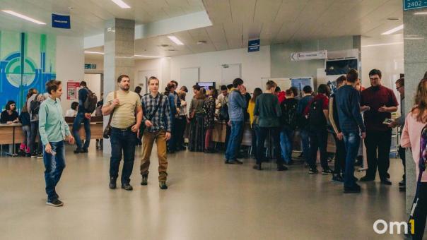 Абитуриенты Новосибирска подают документы онлайн уже сегодня