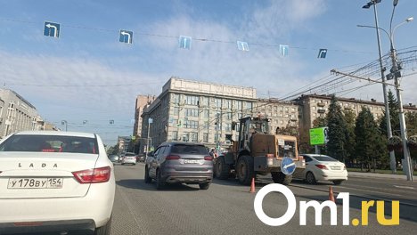 Асфальт сняли на площади Ленина – после капремонта прошло всего 5 лет