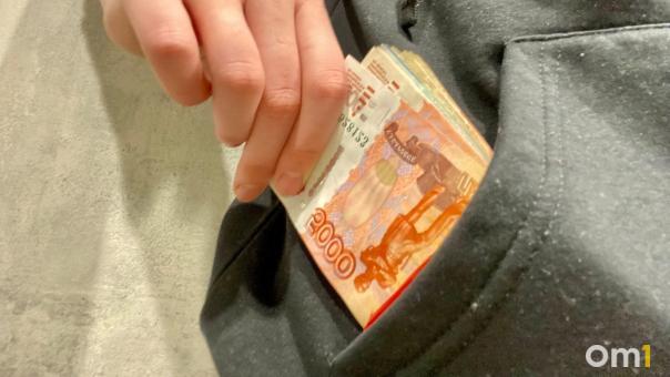 За три месяца мошенники заработали на омичах 360 миллионов