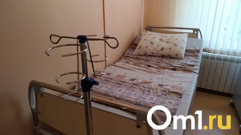 Омич проглотил лампочки с батарейками, чтобы «нести свет» людям