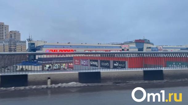 В новое здание рядом с омским «Триумфом» уже начали искать арендаторов