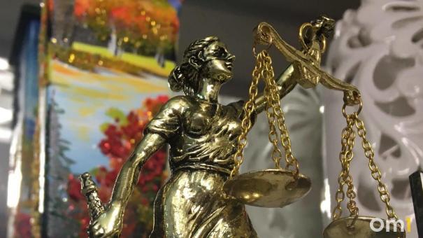 Новосибирский суд вынес приговор трем местным жителям за кражу, разбой и убийство