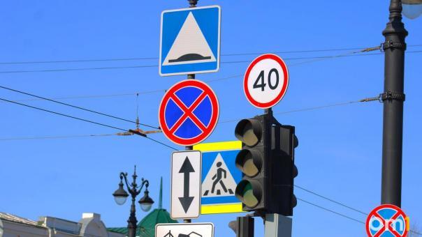 Светофоры на бульваре Архитекторов в Омске перенастроили ради лучшего трафика