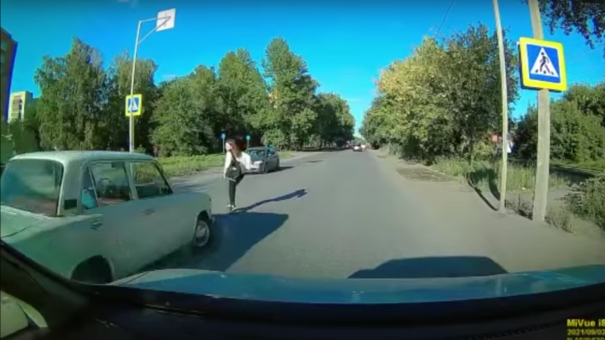 Только получивший права студент колледжа на «копейке» сбил 12-летнюю омичку