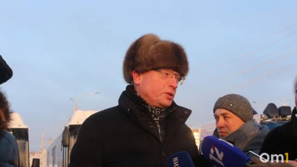 «Не место для выяснения отношений»: губернатор Бурков прокомментировал драку омских чиновников