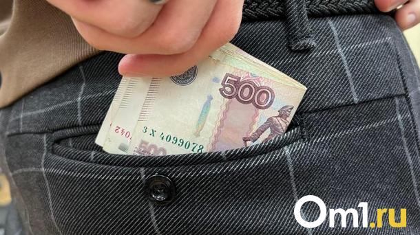 В Омске в колонию отправили аферистов, которые обманули 50 человек