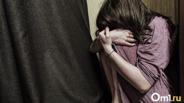 «Называют распутной»: 12-летнюю жертву новосибирского деда-педофила жестоко затравили в школе