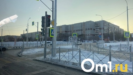 Омских водителей начнут штрафовать за проезд на жёлтый сигнал светофора