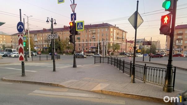 С начала года омичи развандалили 400 светофоров