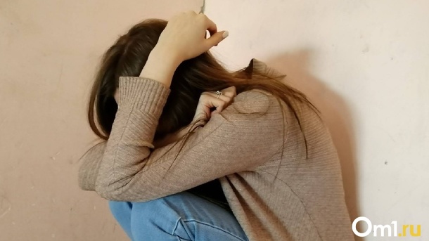 Новосибирские спасатели уберегли от самоубийства 21-летнюю девушку