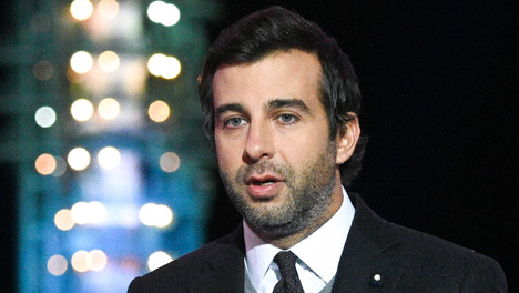 Телеведущий Иван Ургант исполнил пророческую песню в поддержку спецоперации на Украине