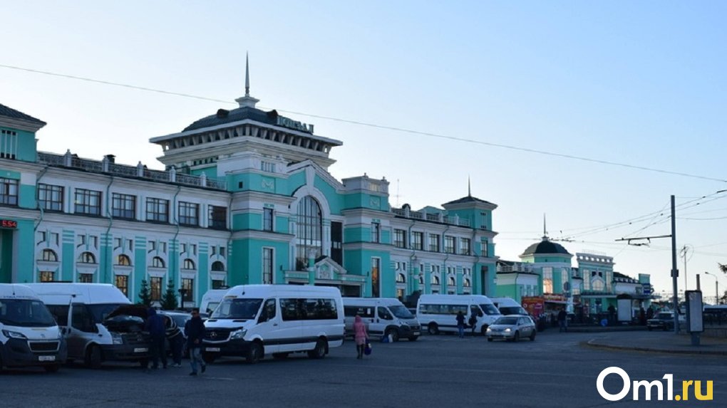 Омич познакомился на вокзале с местным жителем, а потом лишился денег