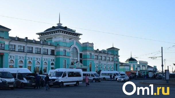 Омич познакомился на вокзале с местным жителем, а потом лишился денег