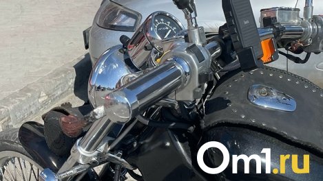 Пьяный новосибирец пытался заехать в магазин на мопеде