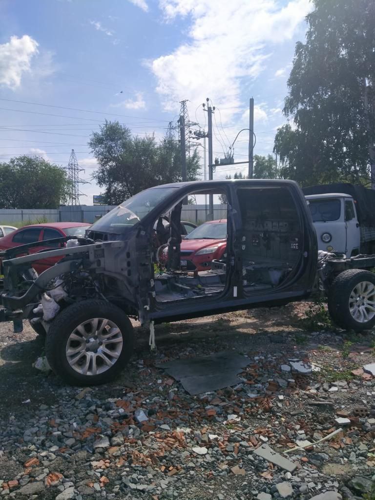 Экс-глава райсовета в Омской области разобрал свой автомобиль Dodge, чтобы  не отдавать государству — Банки Омска