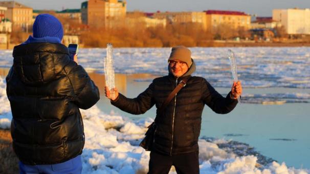 На Оби под Новосибирском взорвали лёд для предотвращения катастрофы
