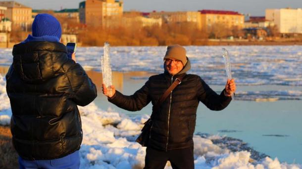 На Оби под Новосибирском взорвали лёд для предотвращения катастрофы
