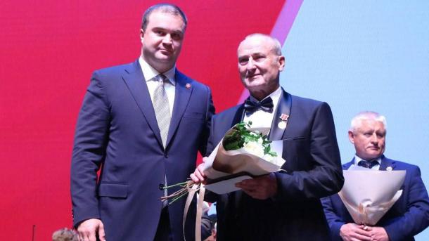 В Омске наградили лучших медиков региона