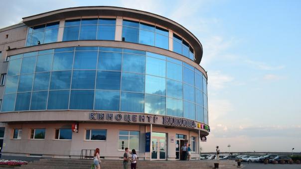 Уже в 300 российских кинотеатров можно бесплатно сходить по «Пушкинской карте»