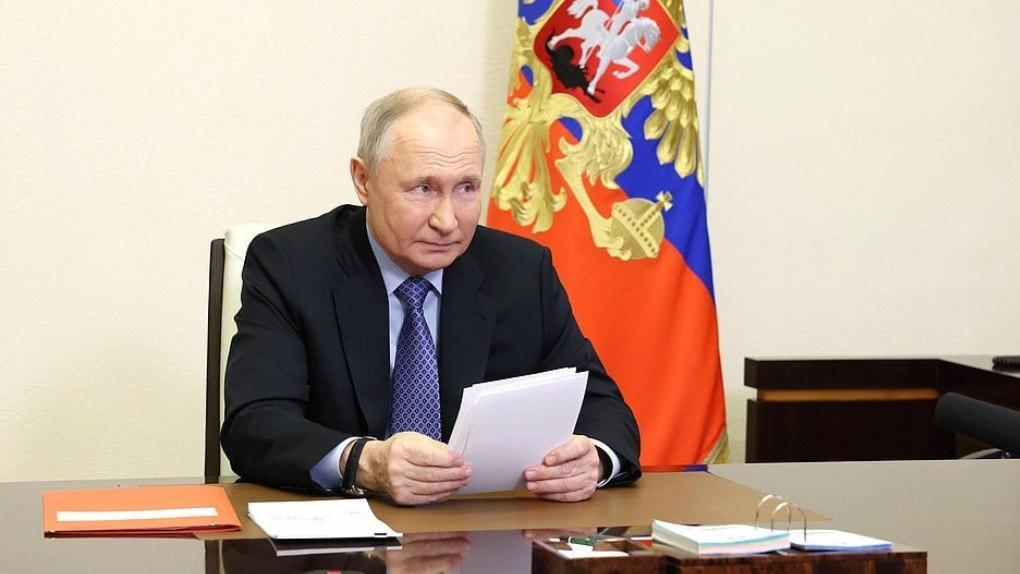 Послание Владимира Путина Федсобранию стало рекордным по продолжительности