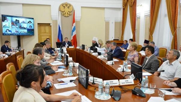 Губернатор Хоценко провёл первое заседание нового консультативного Совета