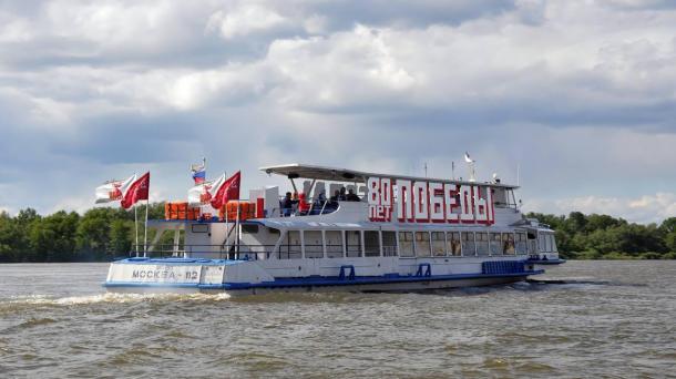 Омичи смогут посетить концерт на теплоходе в День Победы