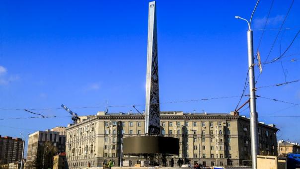 9 мая в Новосибирске впервые отметят у стелы «Город трудовой доблести»