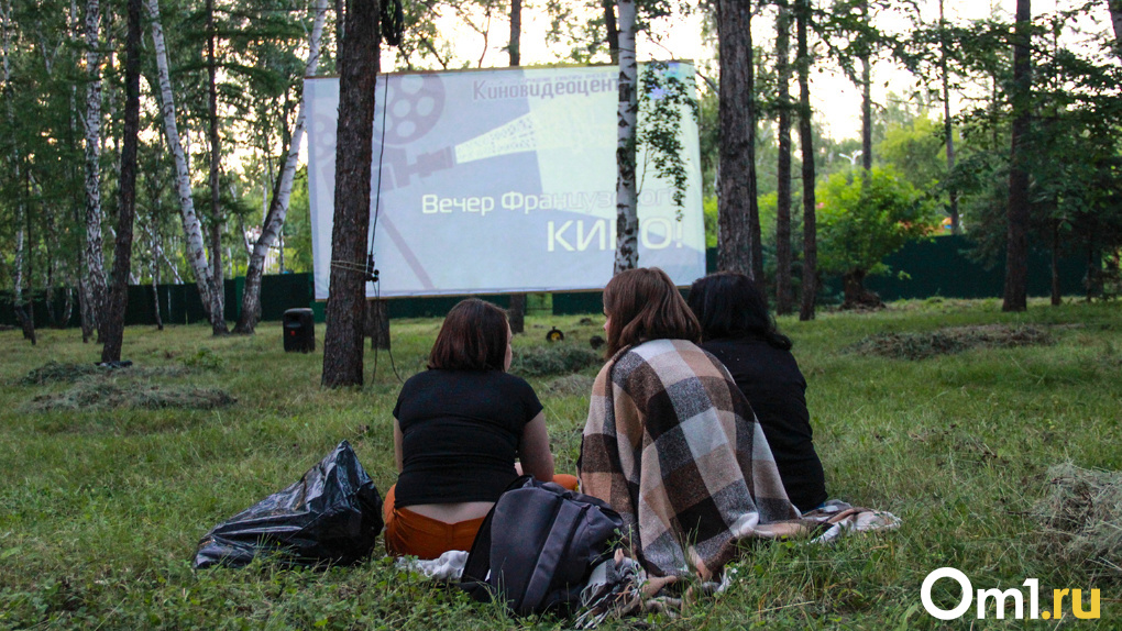 В Омске заработают кинотеатры под открытым небом