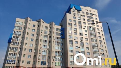В Омске значительно подорожали все типы квартир