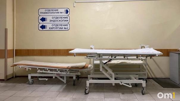 Перед судом предстанет омич, похитивший в больнице деньги у участника СВО