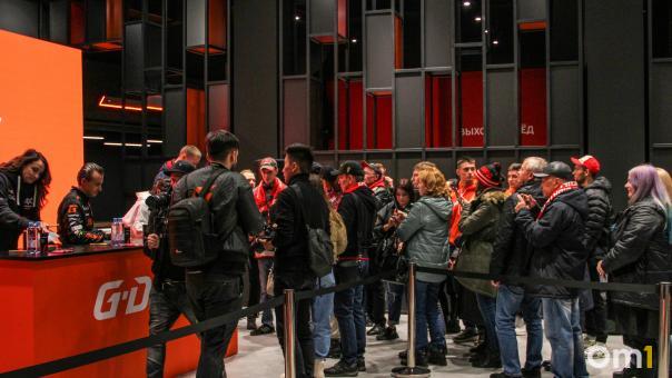 Ткачёв и Буше раздадут автографы фанатам на презентации «Авангарда»