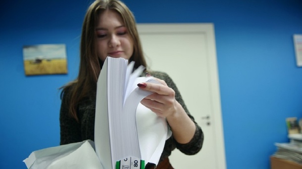 Последствия дефицита? Черновики офисной бумаги продают в Новосибирске