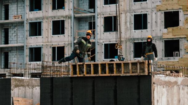 Восемь этажей против ренессанса: как урбан-виллы раскололи новосибирскую Расточку