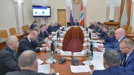 Виталий Хоценко провёл заседание по обеспечению безопасности дорожного движения в Омской области