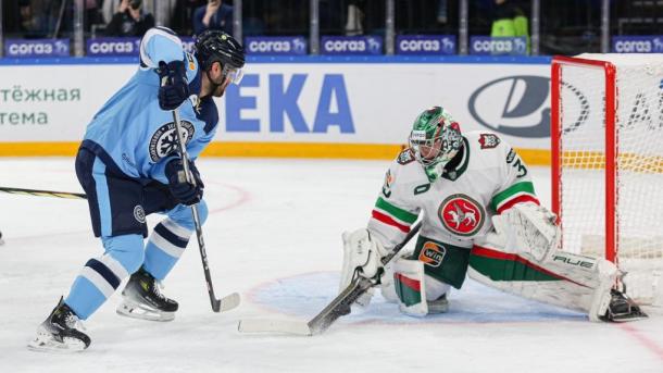 ХК «Сибирь» всухую проиграл «Ак Барсу» в домашнем матче