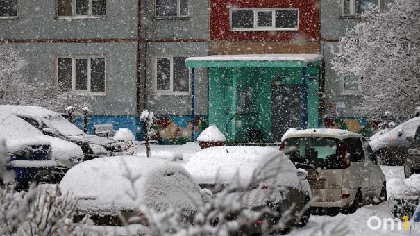 Туман, гололёд и изморозь: омичей предупредили об опасной погоде