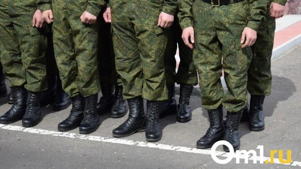 Омские таможенники передали военным конфискованные дроны и бинокли на 10 миллионов рублей