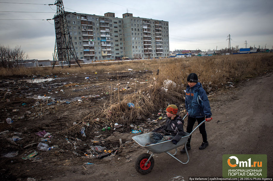 "Їхали з надією. Очікували - багатюща країна, великі можливості. Виявилося не зовсім так", - житель Луганщини, який втік до Росії, поскаржився пропагандистам на рівень життя в РФ - Цензор.НЕТ 5177